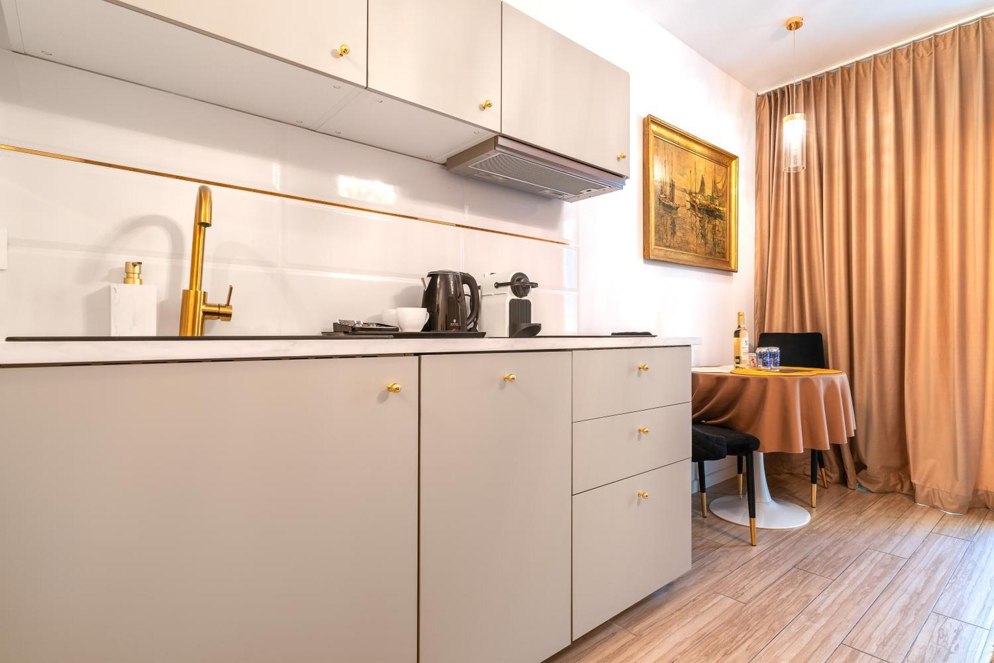 Apartament Versace Ksiecia Witolda فروتسواف المظهر الخارجي الصورة